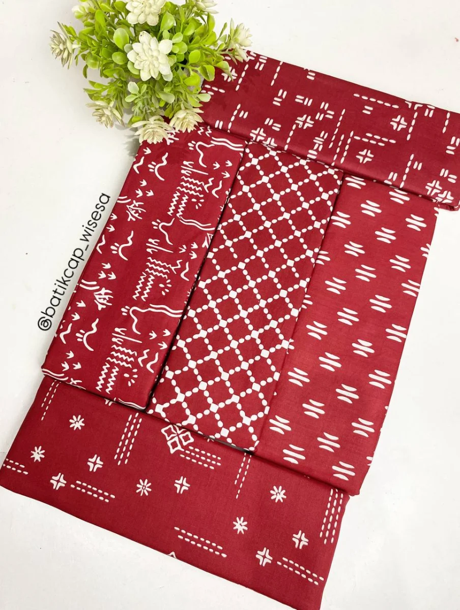 Kain Batik Cap Garutan warna Merah